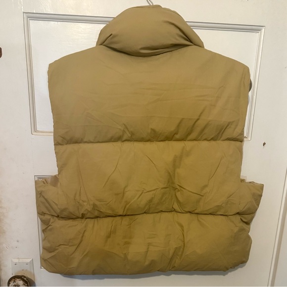 Women's Tan Puffer Cropped Vest - Picture 4 of 5